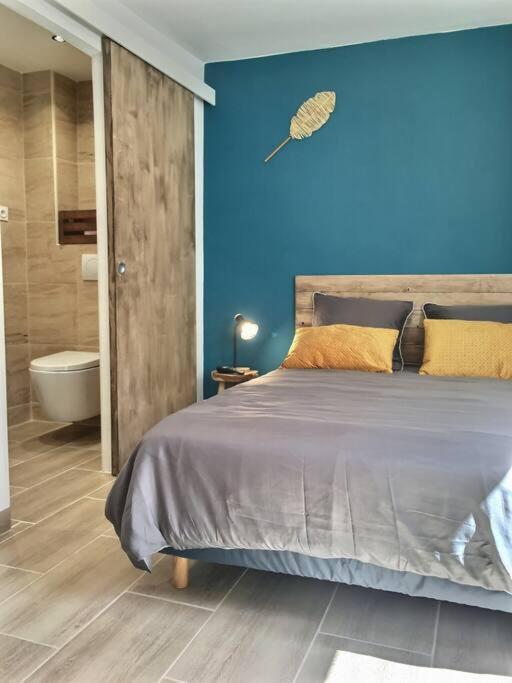 Bleu Lavande - Coquet Appartement Ambiance Village Istres Extérieur photo